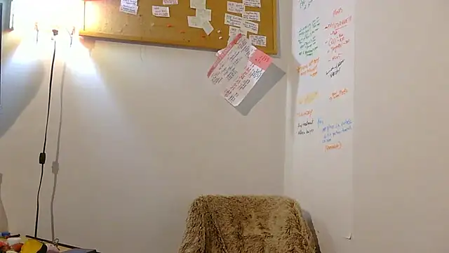 HeyyImHarlowe online show from March 22, 2025, 3:52 am