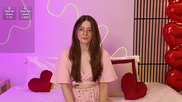 Ester Hill online show from February 11, 2025, 12:17 am