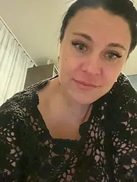 CuteNata online show from December 15, 2024, 5:42 pm