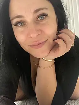 CuteNata online show from January 13, 2025, 3:36 pm