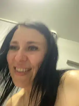 CuteNata online show from January 24, 2025, 5:42 pm