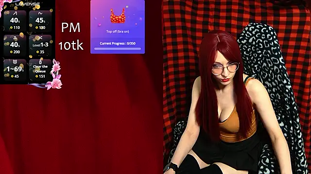 ElliMoor online show from October 21, 2025, 10:49 am