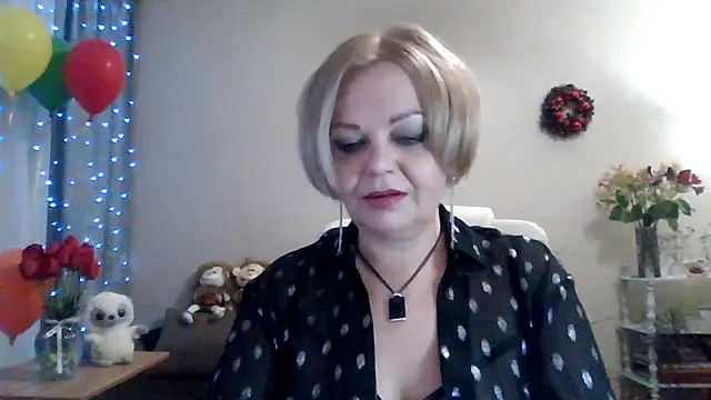 SofiyaPetrova online show from April 28, 2026, 6:13 pm