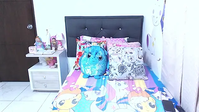 Snapshot of Melany_BigAss1 chatting on September 23, 2025, 4:37 am Melany BigAss1 online show from September 23, 2025, 4:37 am