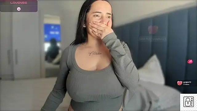  Susiee  online show from March 5, 2025, 12:49 am