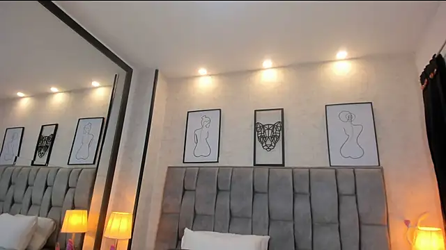 Snapshot of sweet--emily chatting on December 13, 2024, 9:24 am sweet--emily online show from December 13, 2024, 9:24 am