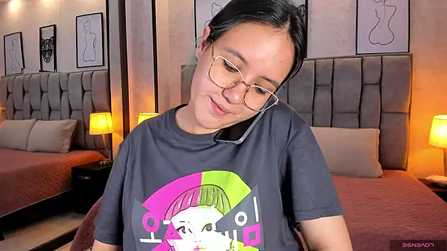 Snapshot of sweet--emily chatting on December 27, 2024, 3:42 am sweet--emily online show from December 27, 2024, 3:42 am