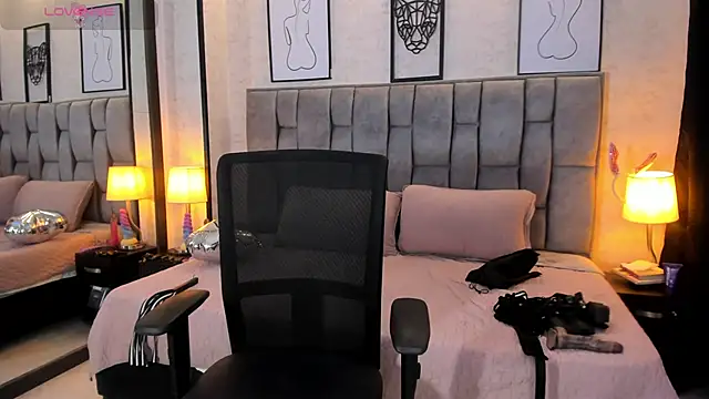 Snapshot of sweet--emily chatting on March 6, 2025, 7:14 am sweet--emily online show from March 6, 2025, 7:14 am