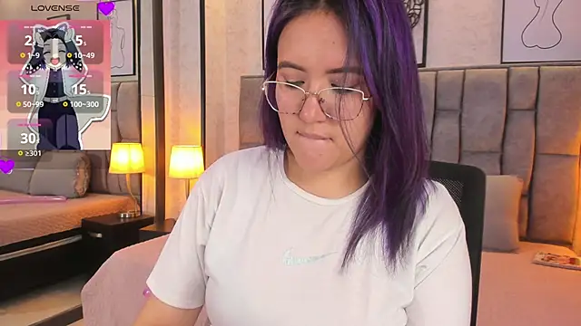 Snapshot of sweet--emily chatting on March 13, 2025, 6:16 am sweet--emily online show from March 13, 2025, 6:16 am