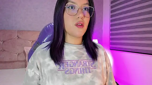 Snapshot of sweet--emily chatting on October 3, 2025, 4:09 am sweet--emily online show from October 3, 2025, 4:09 am