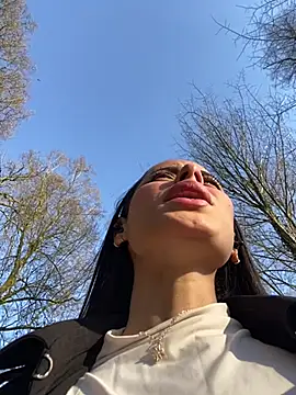 Snapshot of MelannieOcean chatting on March 19, 2025, 3:51 pm MelannieOcean online show from March 19, 2025, 3:51 pm
