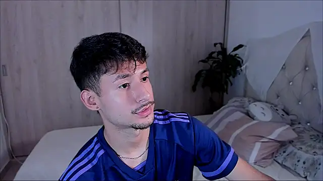 dimitri targaryen online show from October 3, 2025, 9:56 pm