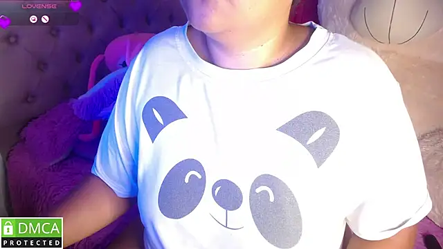 Snapshot of KittyHot20 chatting on November 12, 2025, 7:31 am KittyHot20 online show from November 12, 2025, 7:31 am