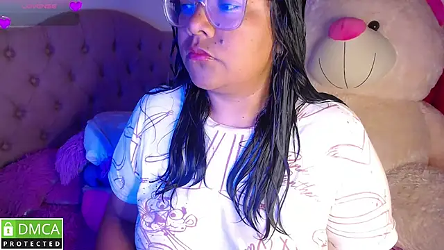 Snapshot of KittyHot20 chatting on November 28, 2025, 1:03 pm KittyHot20 online show from November 28, 2025, 1:03 pm