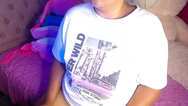 Snapshot of KittyHot20 chatting on December 5, 2025, 9:18 am KittyHot20 online show from December 5, 2025, 9:18 am