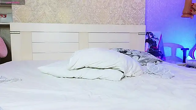 Diana Moon  online show from March 25, 2026, 1:44 am