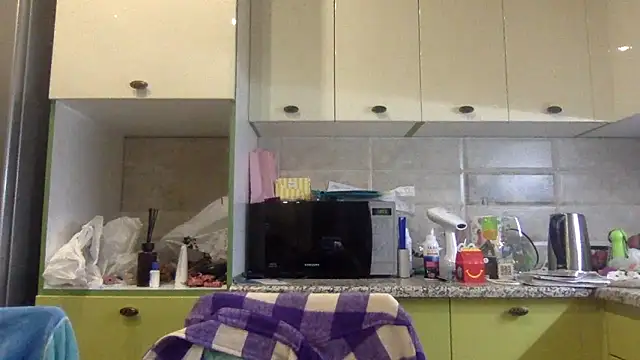 Snapshot of Karolina_llove chatting on October 3, 2025, 8:17 pm Karolina llove online show from October 3, 2025, 8:17 pm