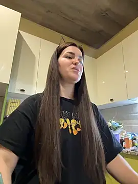 Snapshot of Karolina_llove chatting on October 15, 2025, 8:31 pm Karolina llove online show from October 15, 2025, 8:31 pm