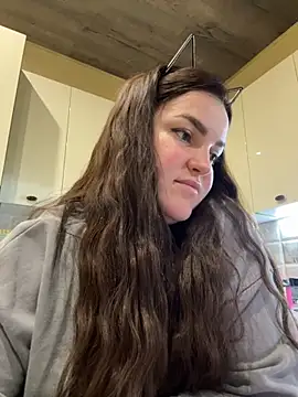 Snapshot of Karolina_llove chatting on October 18, 2025, 7:36 pm Karolina llove online show from October 18, 2025, 7:36 pm