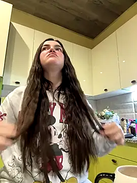 Snapshot of Karolina_llove chatting on October 19, 2025, 8:20 pm Karolina llove online show from October 19, 2025, 8:20 pm