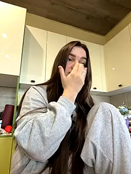 Snapshot of Karolina_llove chatting on October 28, 2025, 7:23 am Karolina llove online show from October 28, 2025, 7:23 am