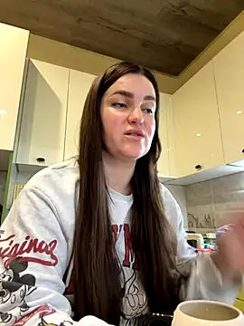 Snapshot of Karolina_llove chatting on November 1, 2025, 10:28 am Karolina llove online show from November 1, 2025, 10:28 am