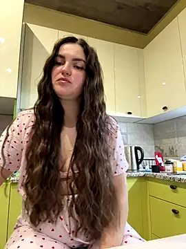 Snapshot of Karolina_llove chatting on November 7, 2025, 11:05 pm Karolina llove online show from November 7, 2025, 11:05 pm