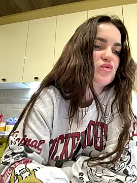 Snapshot of Karolina_llove chatting on November 13, 2025, 12:15 pm Karolina llove online show from November 13, 2025, 12:15 pm