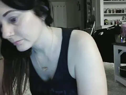 Snapshot of CrystalLakeXO chatting on January 11, 2025, 10:19 am CrystalLakeXO online show from January 11, 2025, 10:19 am