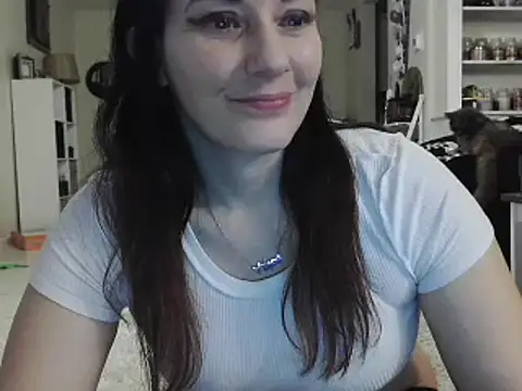 Snapshot of CrystalLakeXO chatting on January 14, 2025, 6:02 am CrystalLakeXO online show from January 14, 2025, 6:02 am