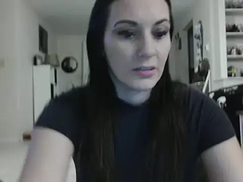 Snapshot of CrystalLakeXO chatting on January 18, 2025, 5:10 am CrystalLakeXO online show from January 18, 2025, 5:10 am