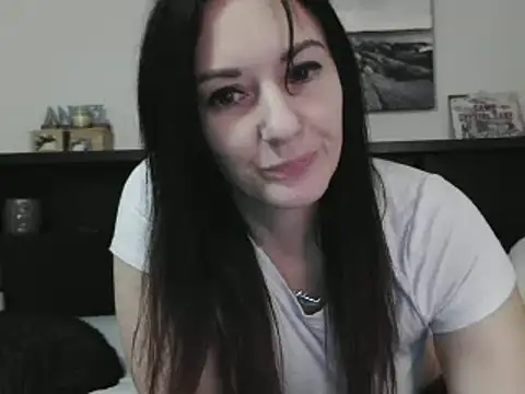 Snapshot of CrystalLakeXO chatting on January 20, 2025, 5:48 am CrystalLakeXO online show from January 20, 2025, 5:48 am