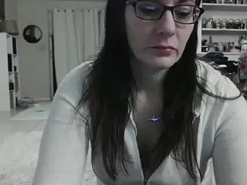 Snapshot of CrystalLakeXO chatting on January 24, 2025, 9:49 am CrystalLakeXO online show from January 24, 2025, 9:49 am