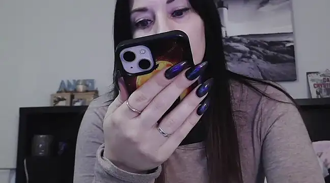 Snapshot of CrystalLakeXO chatting on February 11, 2025, 5:16 am CrystalLakeXO online show from February 11, 2025, 5:16 am