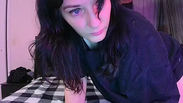 CrystalLakeXO online show from January 15, 2026, 7:57 am