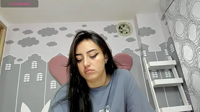 Snapshot of Lesly_sexy4u chatting on January 24, 2025, 10:41 pm Lesly sexy4u online show from January 24, 2025, 10:41 pm