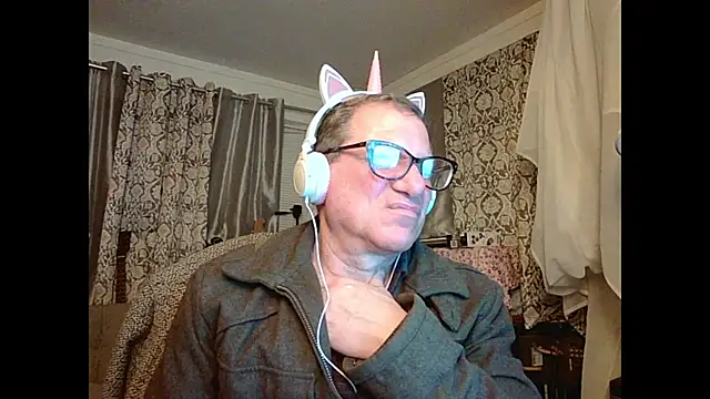 coryassman online show from February 10, 2025, 10:53 am