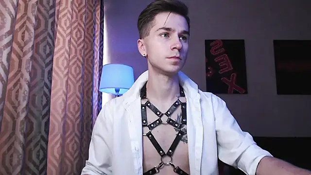 Snapshot of Joseph__Quinn chatting on October 22, 2025, 4:02 am Joseph Quinn online show from October 22, 2025, 4:02 am