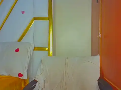 cutesmiling online show from February 26, 2026, 3:44 pm