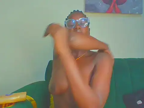 Snapshot of cutesmiling chatting on July 5, 2026, 9:55 pm cutesmiling online show from July 5, 2026, 9:55 pm