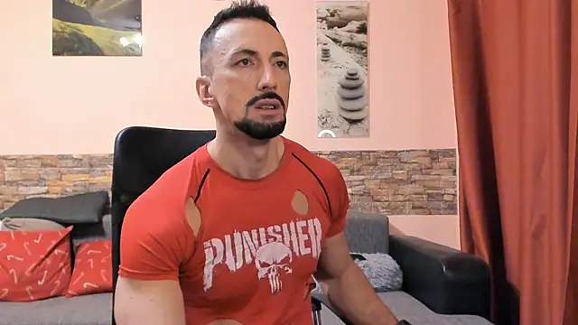 Snapshot of HotHunkTrainer chatting on January 17, 2026, 8:52 am HotHunkTrainer online show from January 17, 2026, 8:52 am