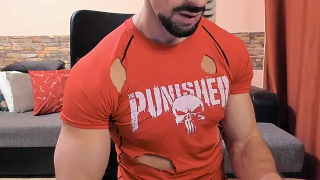 Snapshot of HotHunkTrainer chatting on January 18, 2026, 10:19 am HotHunkTrainer online show from January 18, 2026, 10:19 am