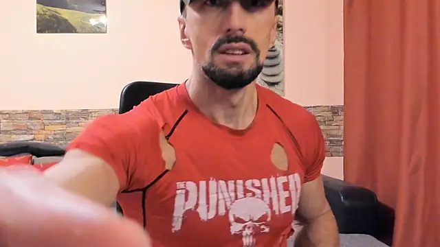 Snapshot of HotHunkTrainer chatting on February 10, 2026, 8:51 am HotHunkTrainer online show from February 10, 2026, 8:51 am