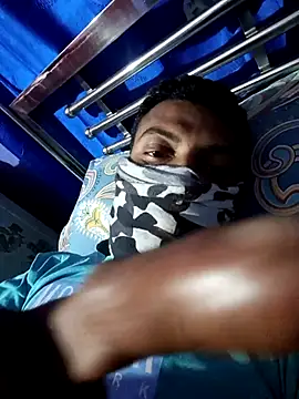 model yesx online show from January 11, 2026, 3:50 pm