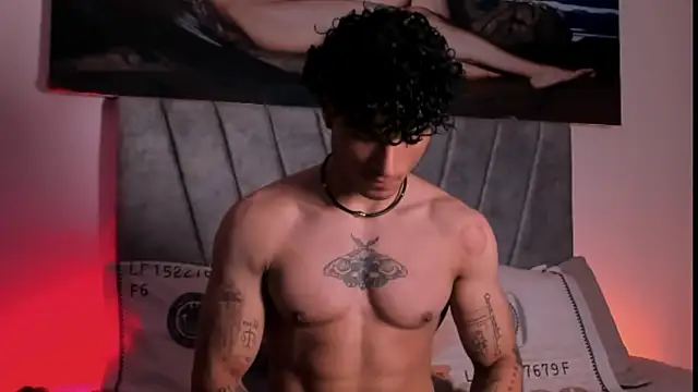 Thomas Fit1 online show from December 15, 2025, 3:33 am