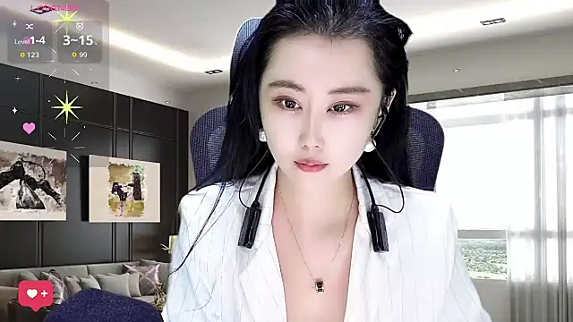 W-E-N-123 online show from November 13, 2025, 1:48 am