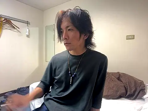 Snapshot of Katakuriko-Denpun chatting on November 6, 2025, 12:50 pm Katakuriko-Denpun online show from November 6, 2025, 12:50 pm