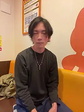 Snapshot of Katakuriko-Denpun chatting on February 4, 2026, 10:10 am Katakuriko-Denpun online show from February 4, 2026, 10:10 am