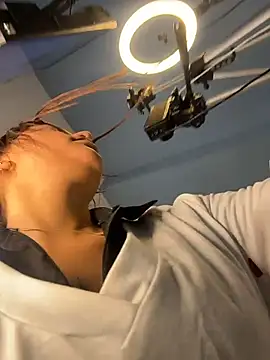 AnthonelaDuque online show from February 5, 2026, 11:26 am