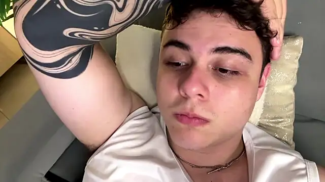 Snapshot of odin_blake chatting on February 12, 2026, 2:28 am odin blake online show from February 12, 2026, 2:28 am